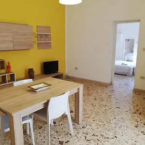 Appartamento Charming In Mondello, Palermo
