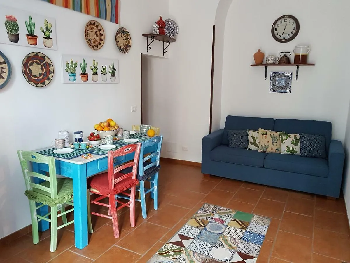 Casa Vacanze Villa D'Orleans Palermo 0*,  Olaszország